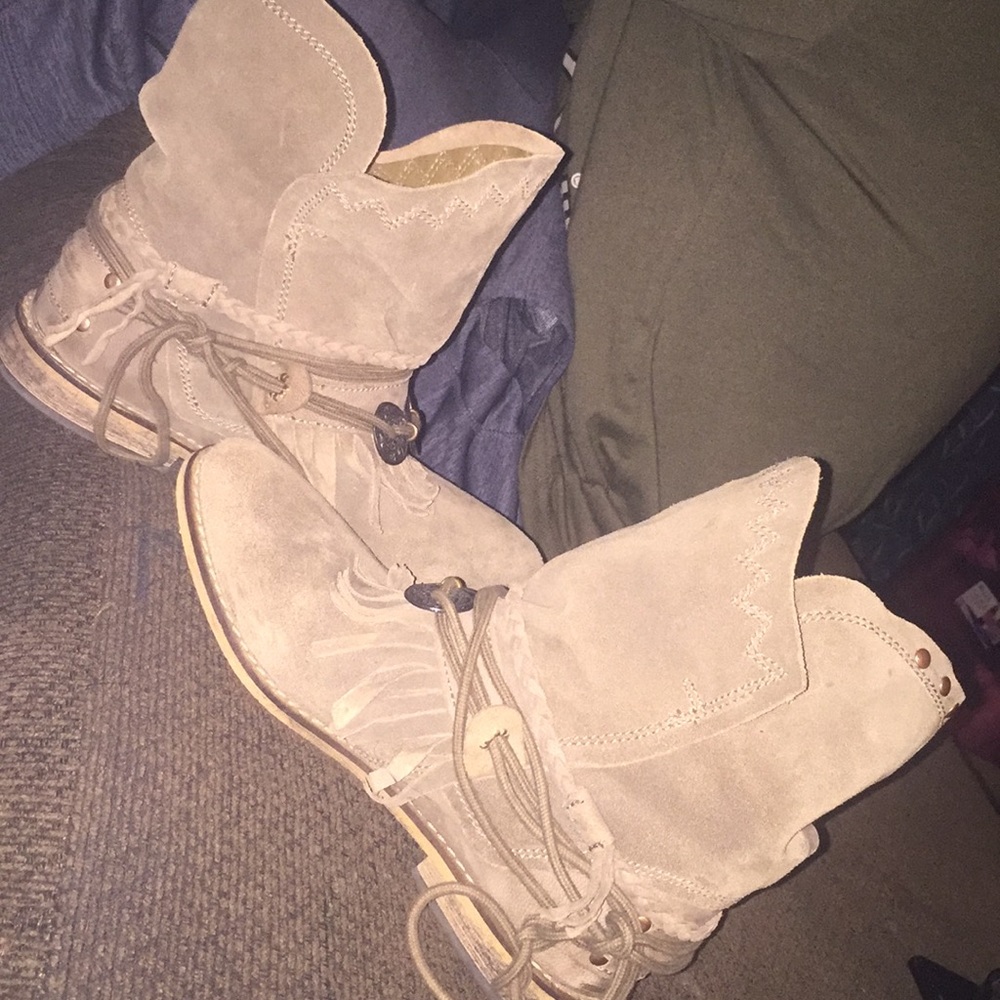 Designer boots - Picture 5 of 5